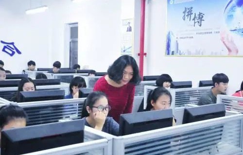 普通中专电子商务专业